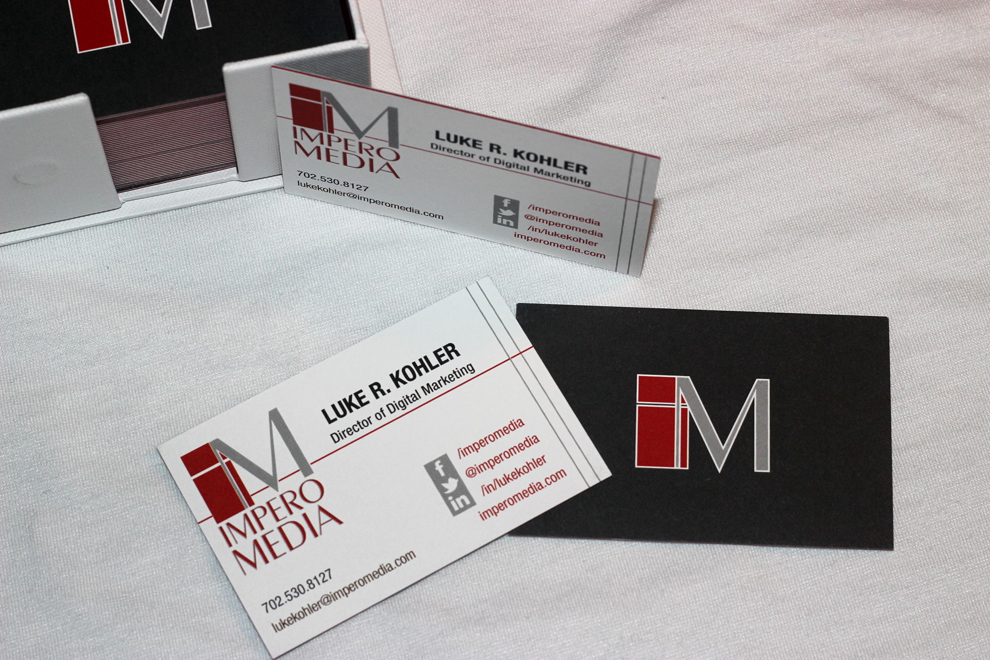 Review Moo Business Cards are "Luxeurious" and Worth the Price